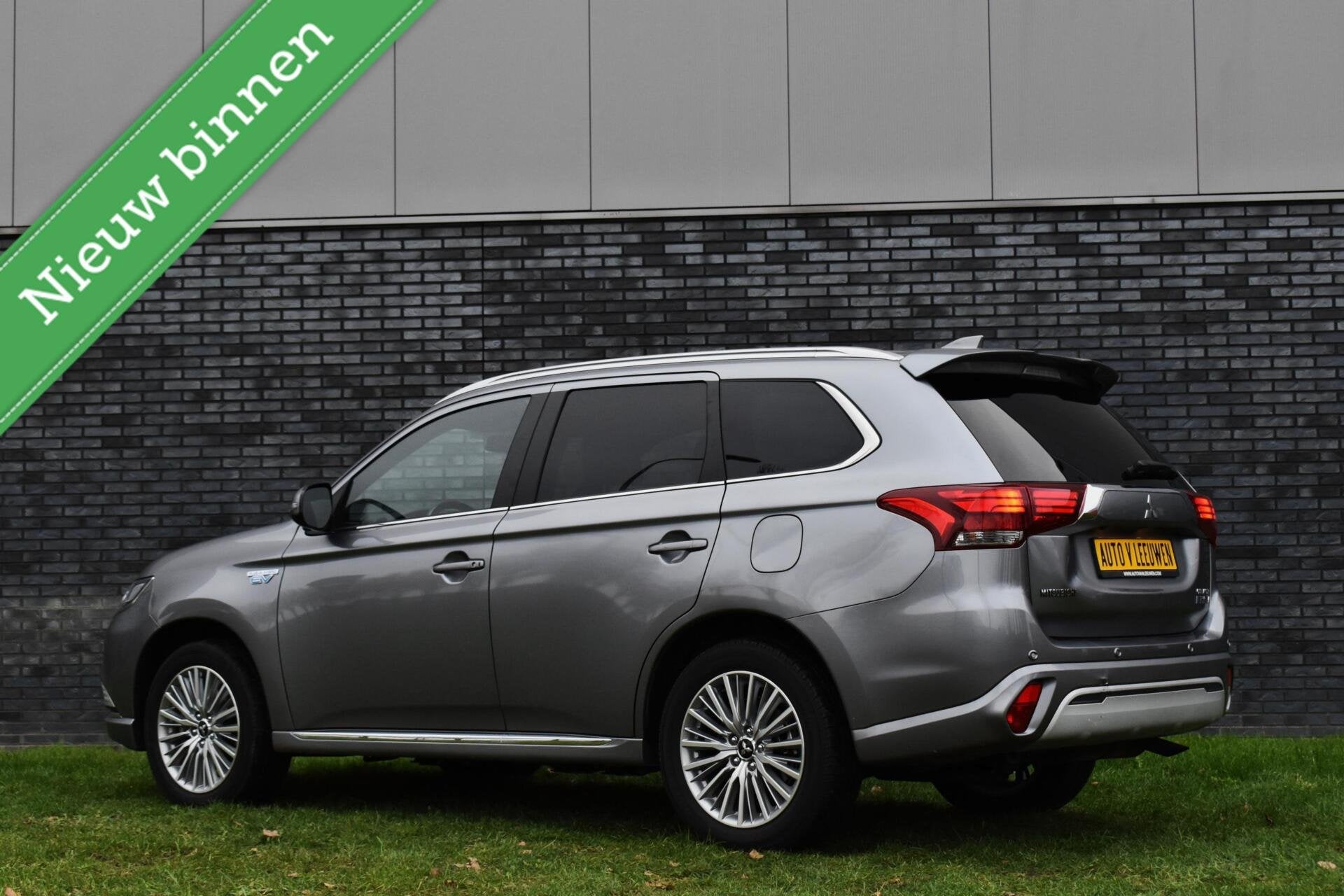 Mitsubishi Outlander 2.4 PHEV Diamand LEDER VOL! 360º CAMER, Automaat, 4 cilinders, Leder, Bedrijf