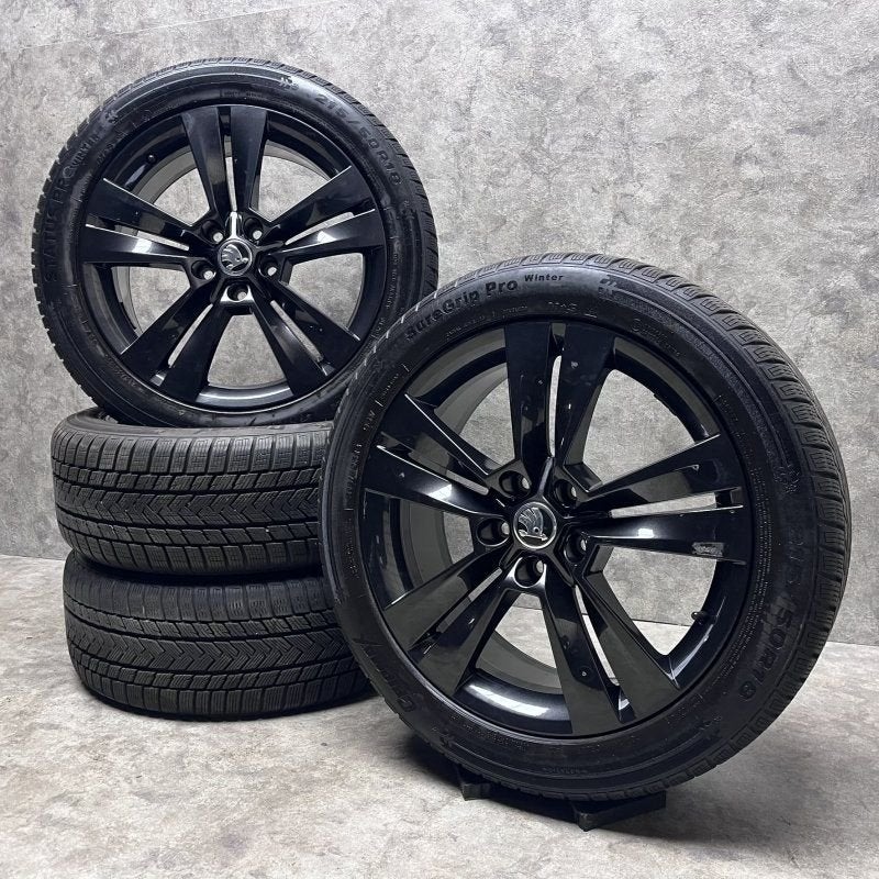 18 inch velgen + winterbanden Skoda Karoq | Superb 57A601025, 18 inch, 215 mm, -, -