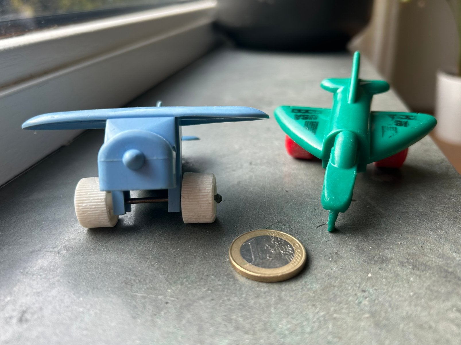 Straaljager VIKING TOYS SWEDEN +Vliegtuig VIKINGPLAST SWEDEN, Hobby en Vrije tijd, Ophalen of Verzenden, Gebruikt, Overige typen