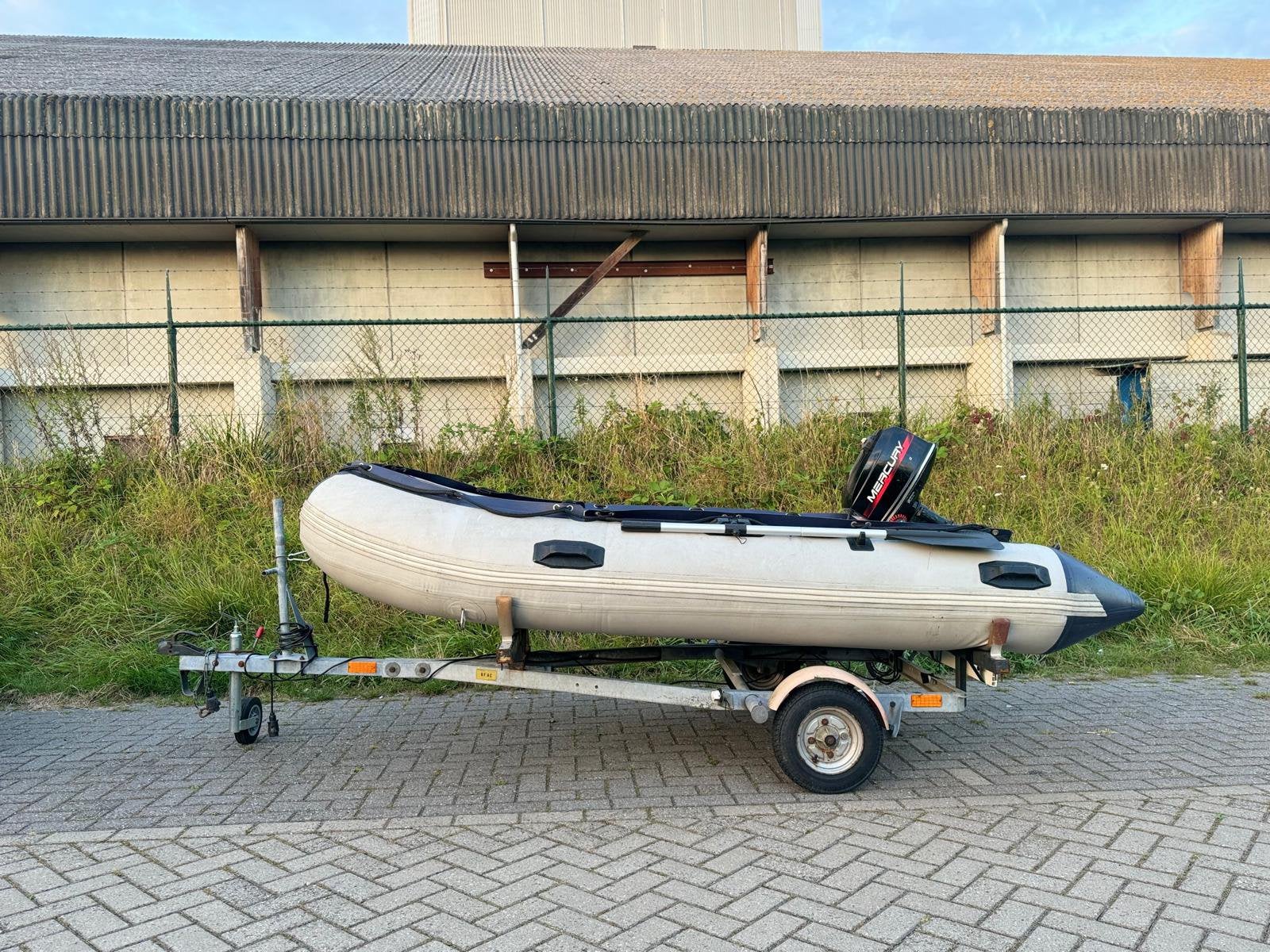 Rubberboot inclusief motor en trailer, Watersport en Boten, Ophalen of Verzenden, Zo goed als nieuw