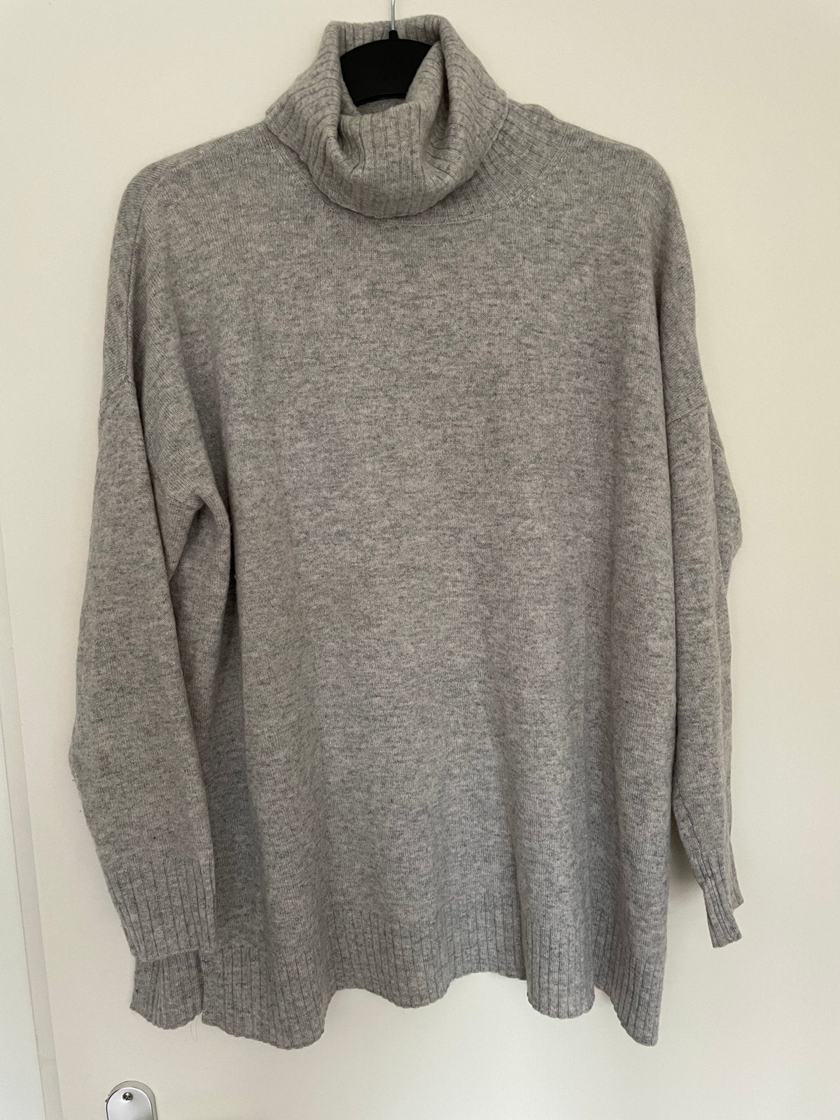 Grijs zacht coltruitje 100% cashmere/kasjmier van h&m mt S, Ophalen of Verzenden, Zo goed als nieuw, Maat 36 (S), Grijs