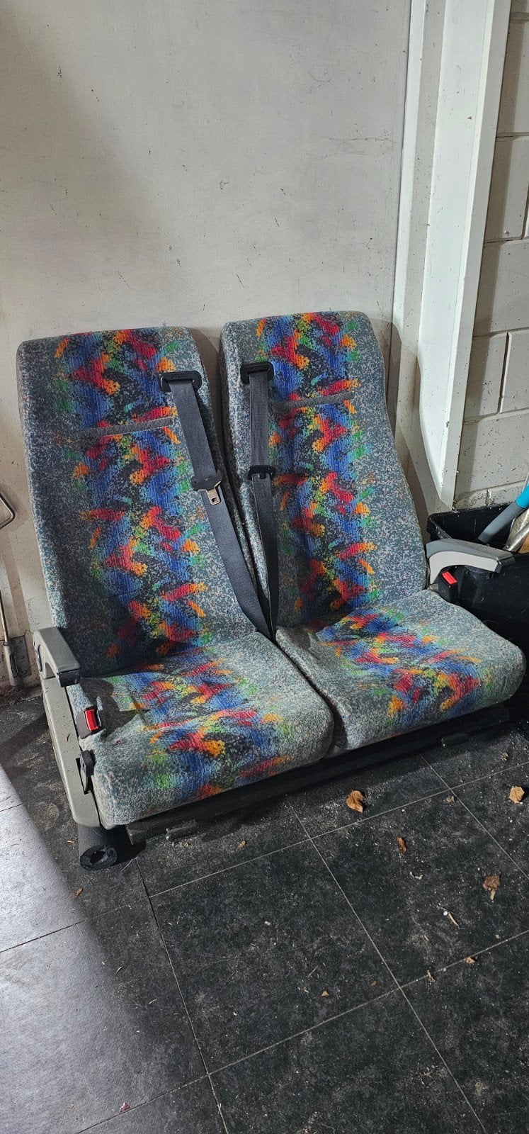 Busbankje met gordels, Auto-onderdelen, Interieur en Bekleding, Ophalen, Gebruikt, Universele onderdelen