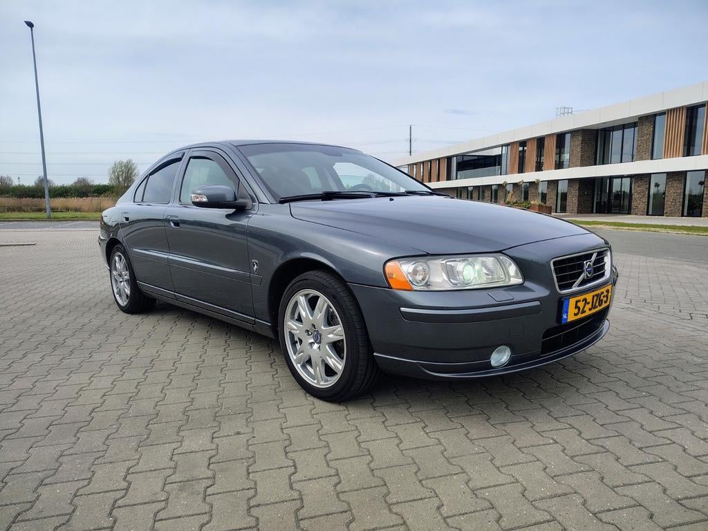 Volvo S60 2.4 140PK AUT 2009 Drivers Edition. Nette auto!, S60, 75 €/maand, 2435 cc, Particulier