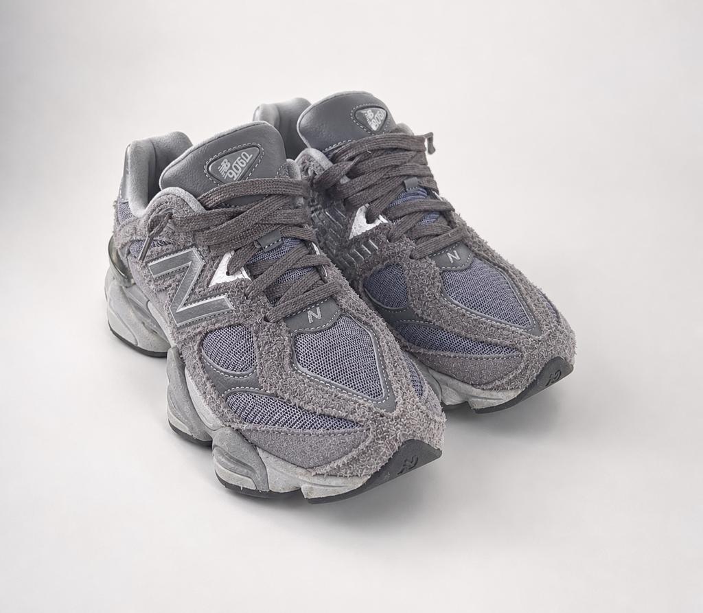 New Balance 9060 'Grey Suede' Sneakers, Kleding | Dames, Schoenen, Ophalen, New Balance, Grijs, Sneakers of Gympen