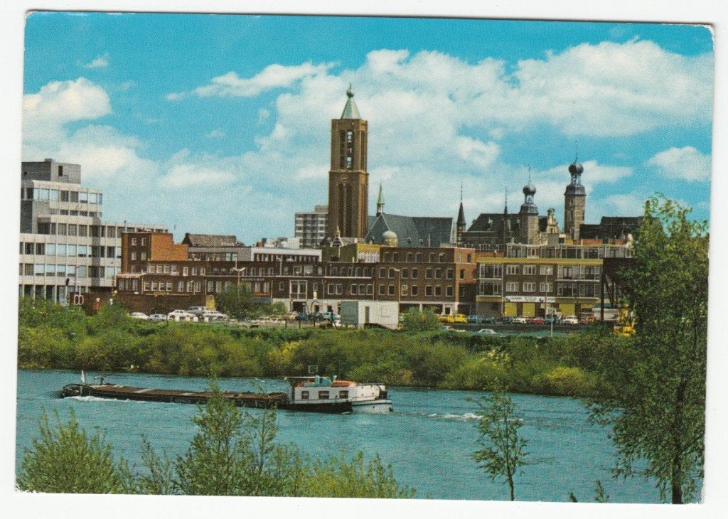 Venlo Gezicht vanaf de Maas Vrachtschip Kerk Ongelopen, Verzenden, 1980 tot heden, Ongelopen, Limburg