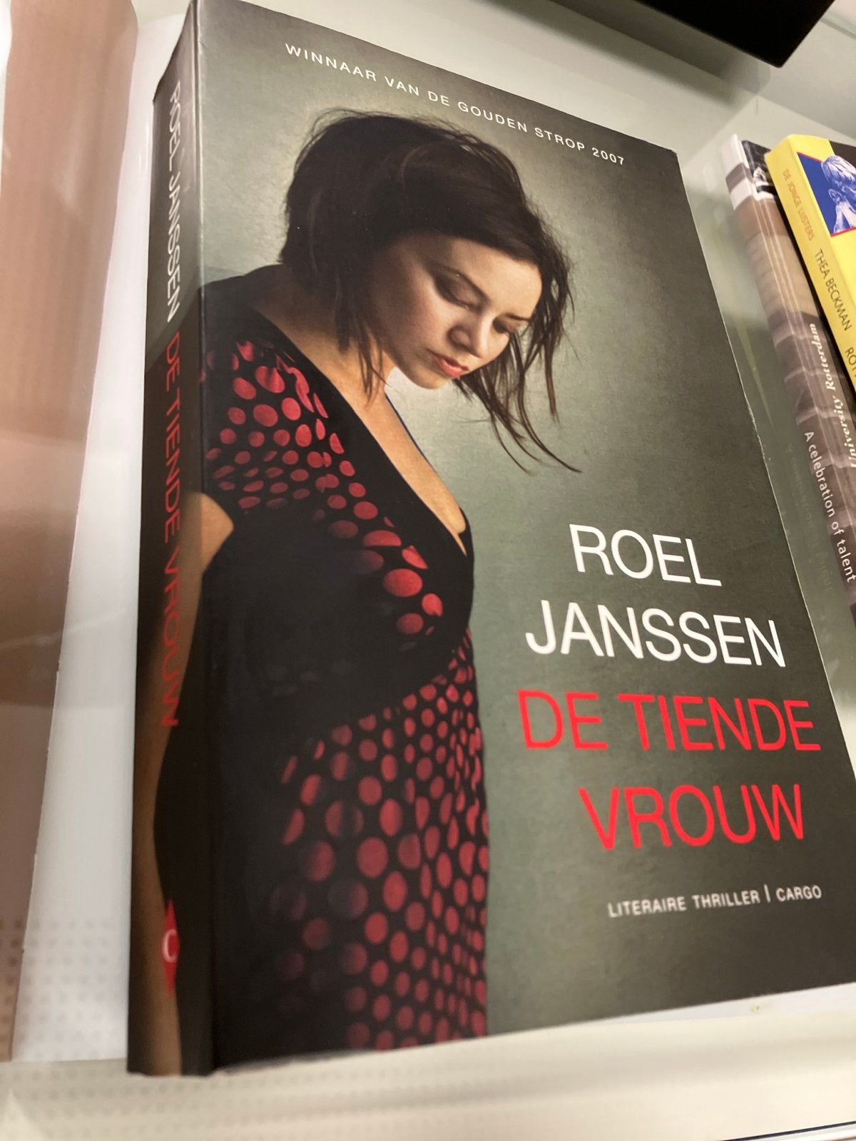 Roel Janssen - De Tiende Vrouw (Winnaar Gouden Strop), Ophalen of Verzenden, Gelezen, Nederland