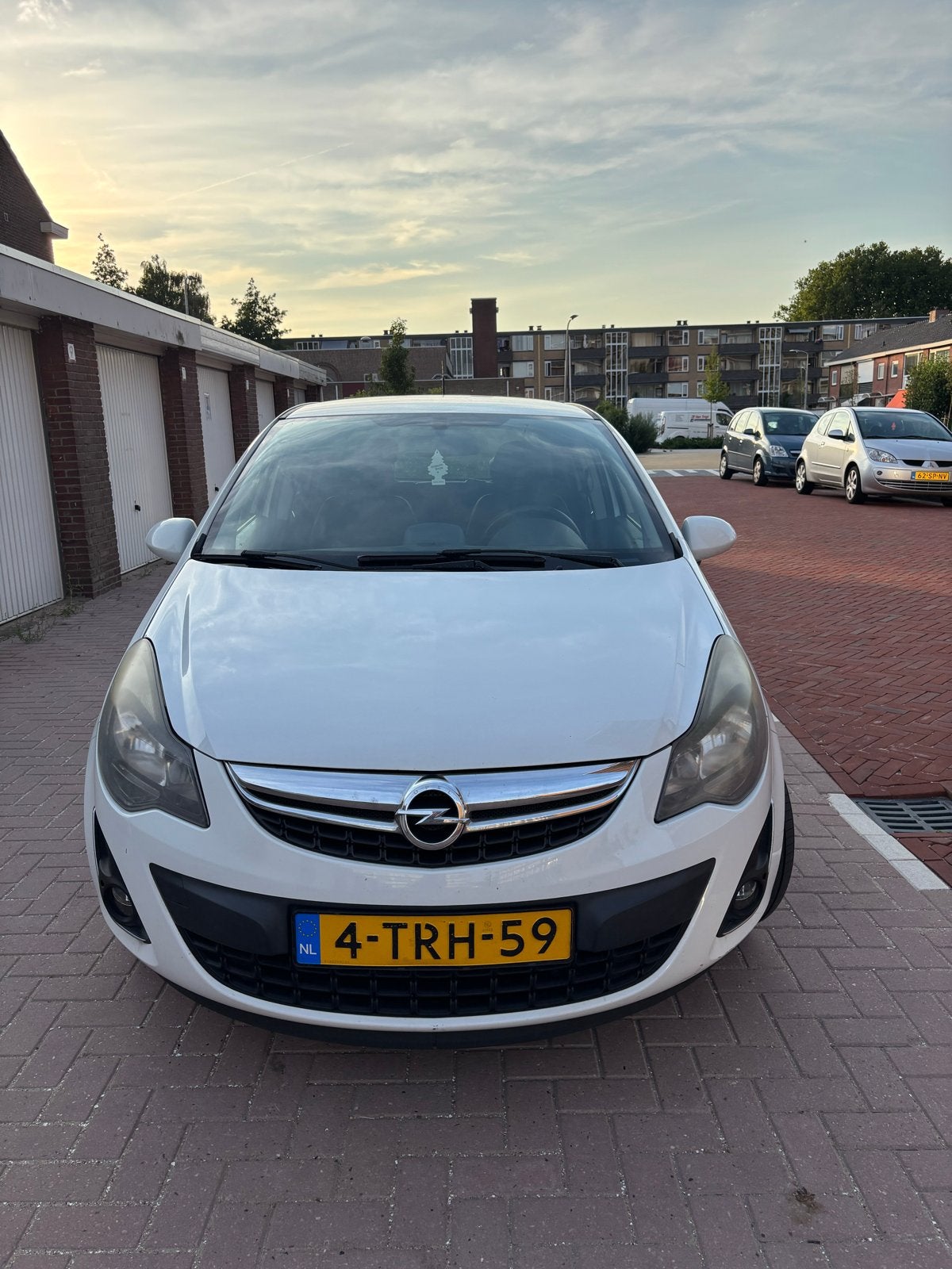 Opel Corsa 1.2 16V LPG 5D 2014 Wit, Auto's, Opel, Voorwielaandrijving, 83 pk, 15 km/l, 750 kg