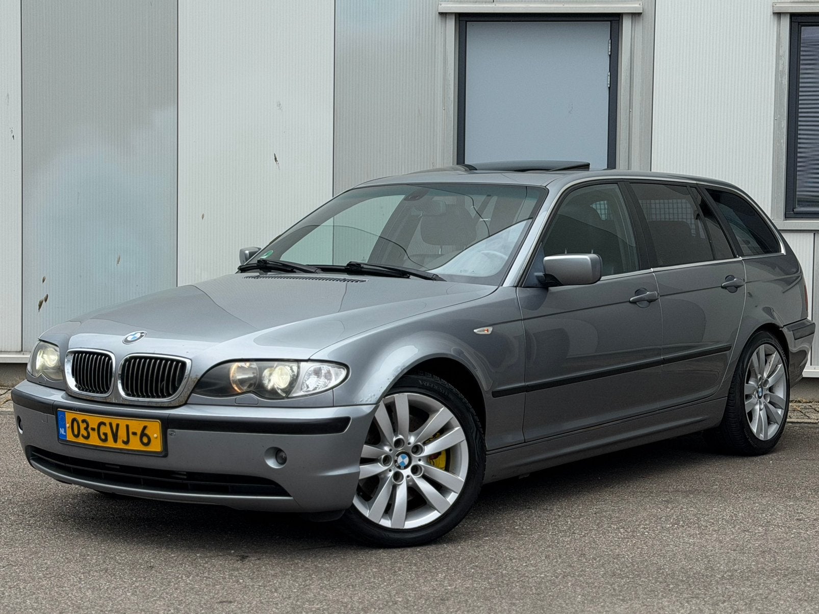 BMW 3-Serie 3.0 D 330d Touring M57 E46 LCI Dak Xenon 300pk!, 1800 kg, 2993 cc, Grijs, 6 cilinders