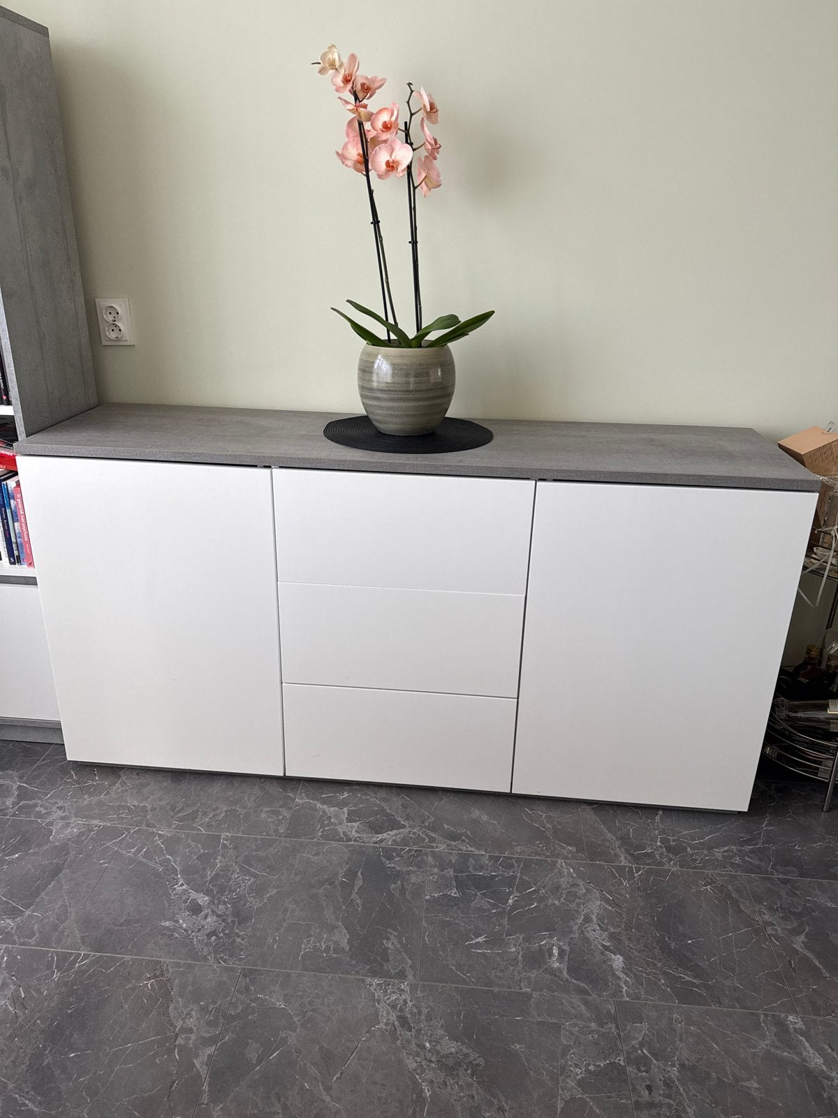 Moderne dressoir met lades en deuren - Wit/Grijs, Ophalen, 100 tot 150 cm, Zo goed als nieuw, Met lade(s)
