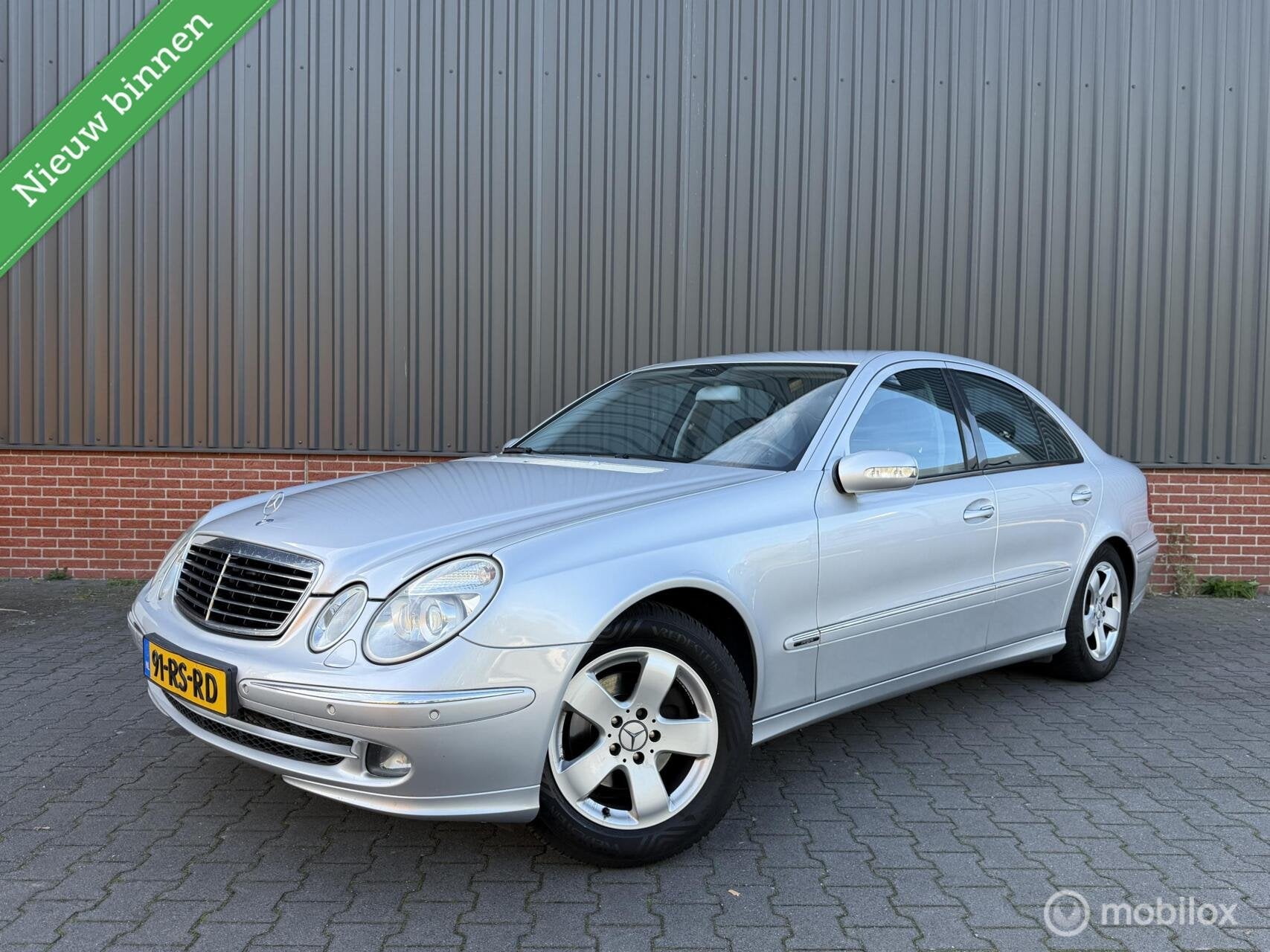 Mercedes E-klasse E280 Nap Avantgarde Xenon Navi Leer Cruise, Auto's, Automaat, Achterwielaandrijving, Gebruikt, Xenon verlichting