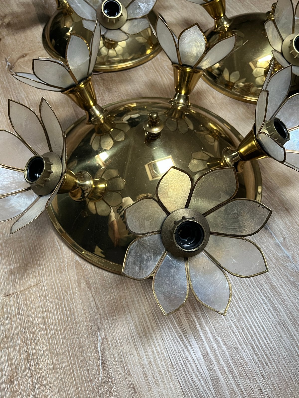 Grote vintage messing bloemlamp met parelmoer details, Ophalen