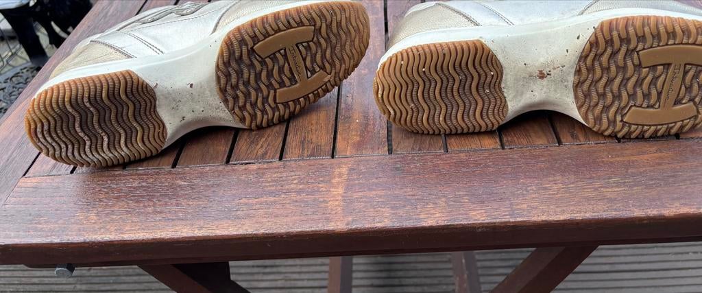 Hogan interactief gympen maat 40 zilver goud, Kleding | Dames, Schoenen, Ophalen of Verzenden, Gedragen, Overige kleuren, Sneakers of Gympen