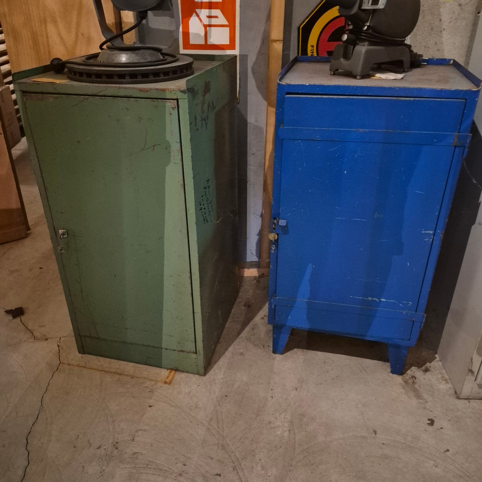 Stoere metalen werkplaatskasten, Antiek en Kunst, Ophalen