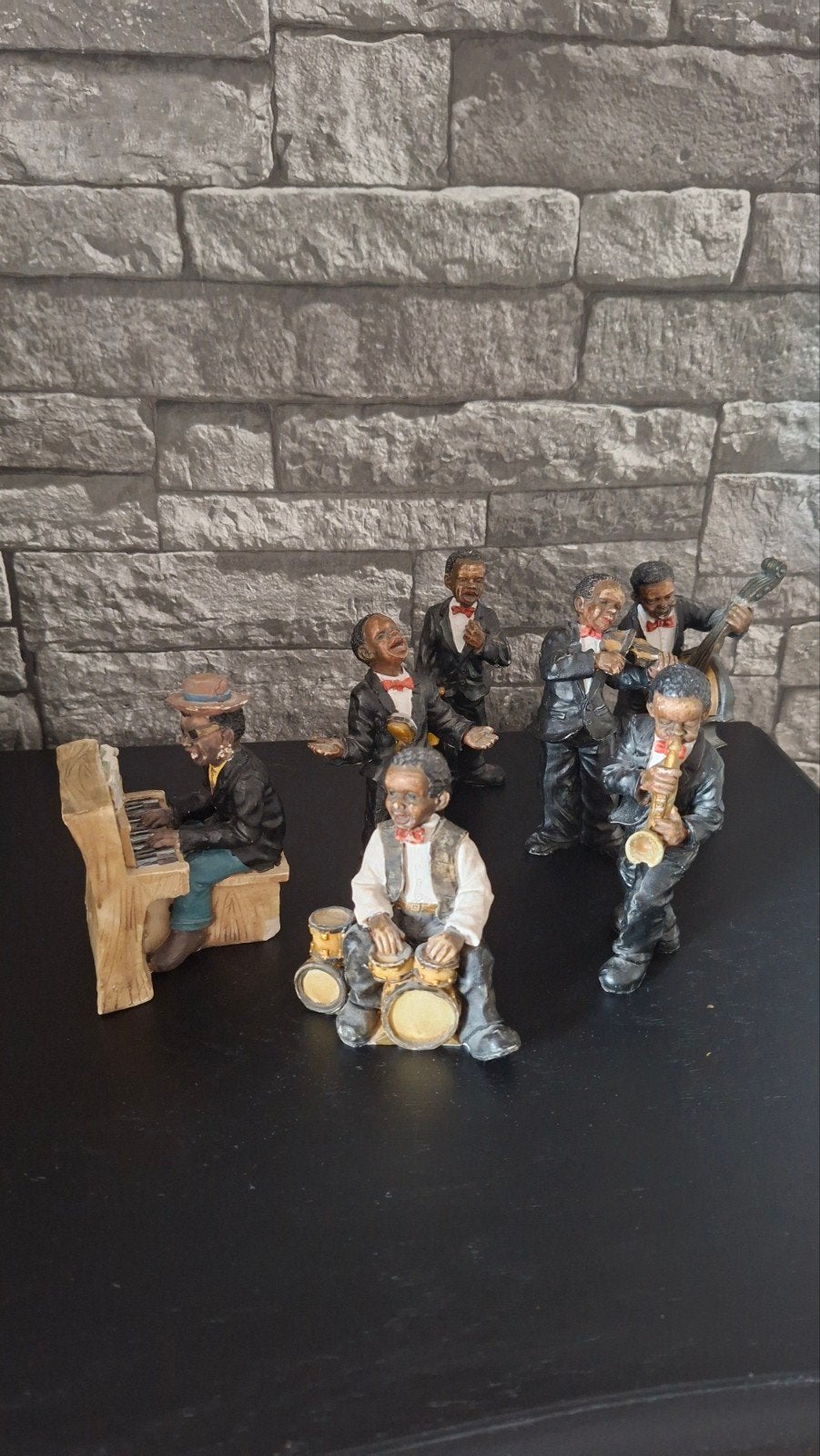 Jazz Beeldjes., Ophalen