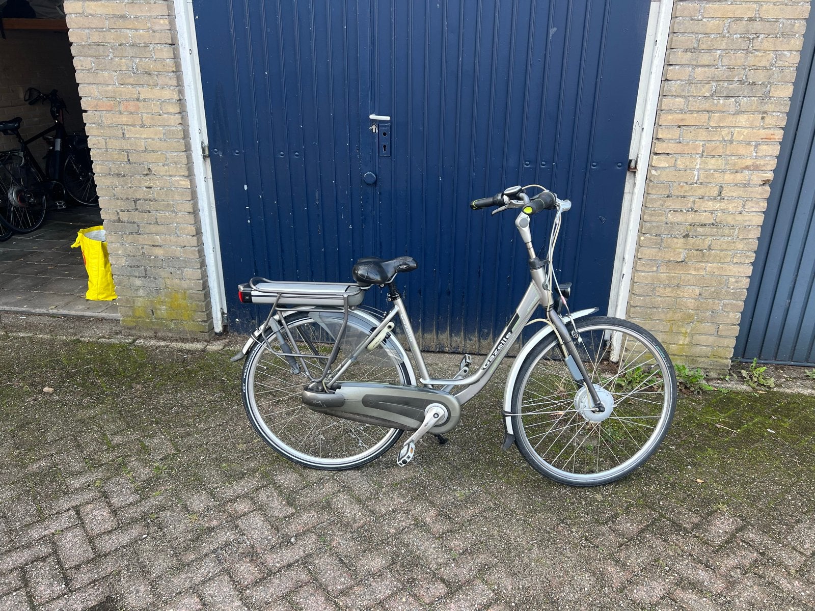Gazelle elektrische fiets met nieuwe type accu en oplader, Gebruikt, Ophalen of Verzenden, 47 tot 51 cm, Gazelle