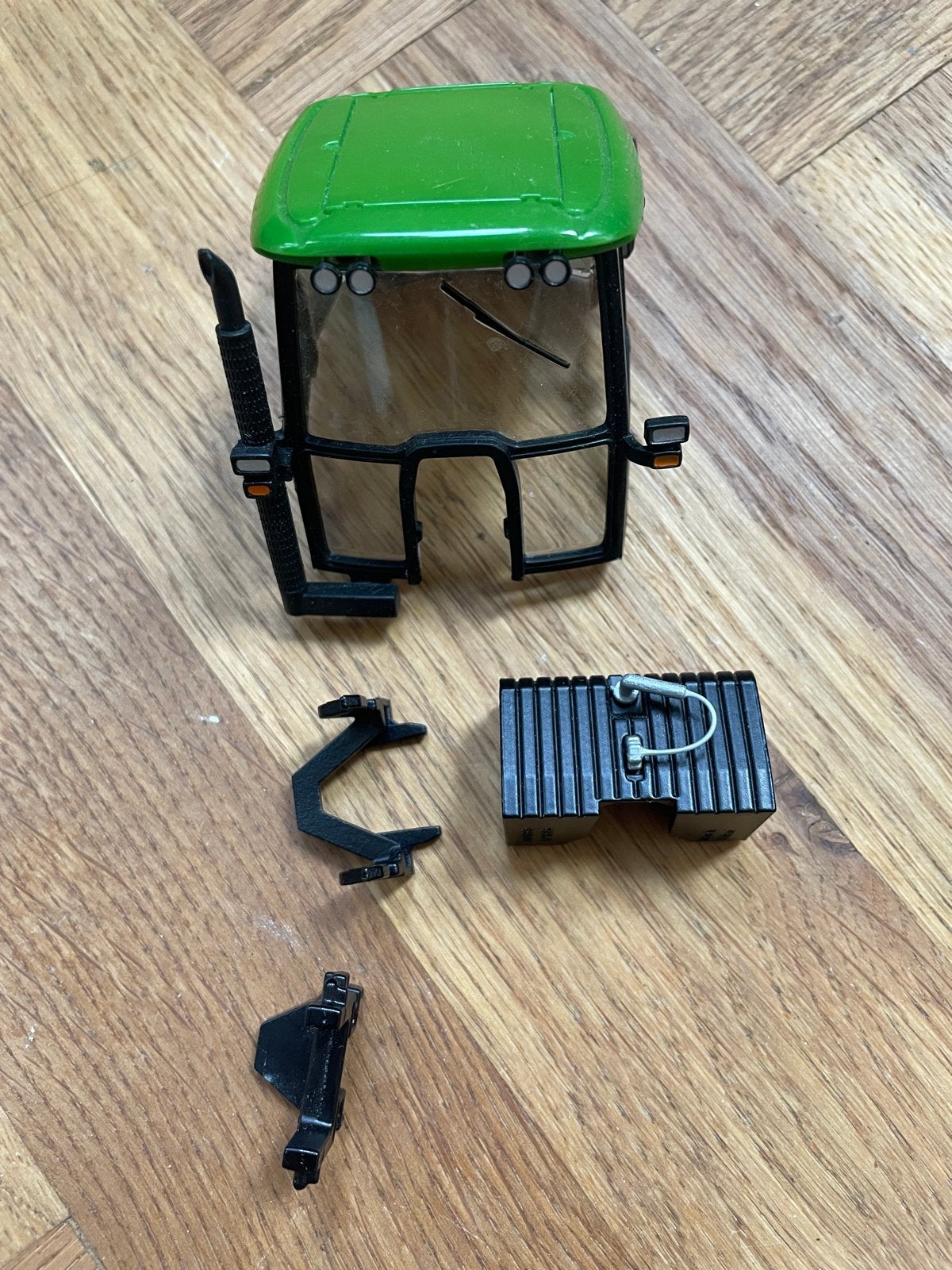 Bruder John Deere Tractor Onderdelen - Cabine, Gewichten, Ophalen of Verzenden, Zo goed als nieuw