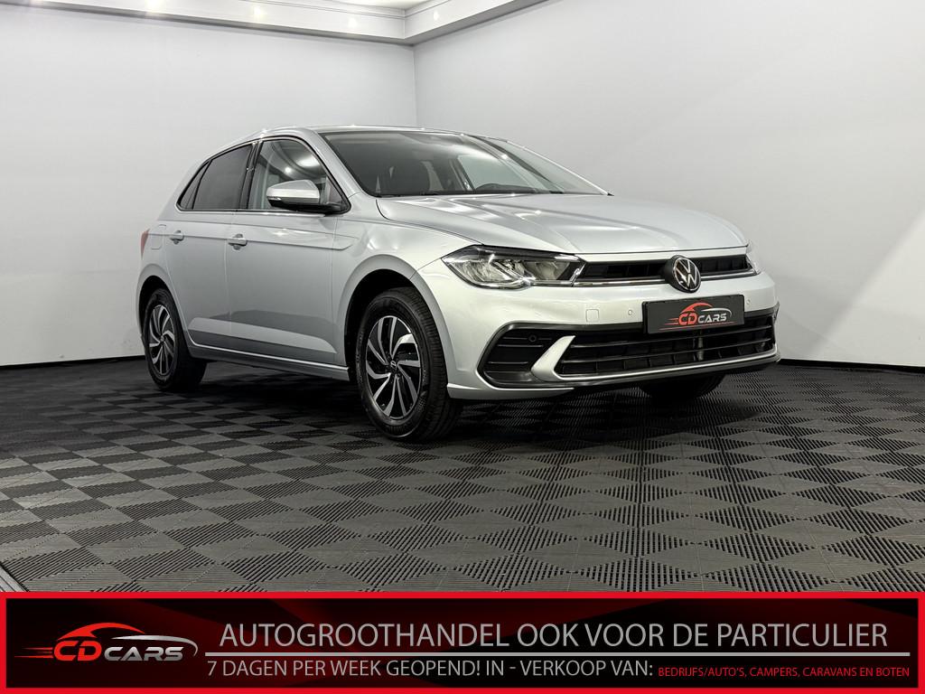 Volkswagen Polo 1.0 TSI Life Edition Airco, Camera, Apple ca, Voorwielaandrijving, Stof, Gebruikt, 1073 kg
