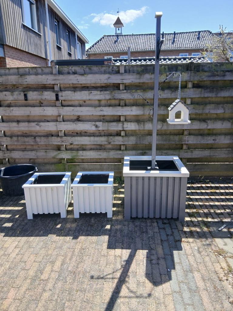 Te koop 3 bloembakken, Ophalen