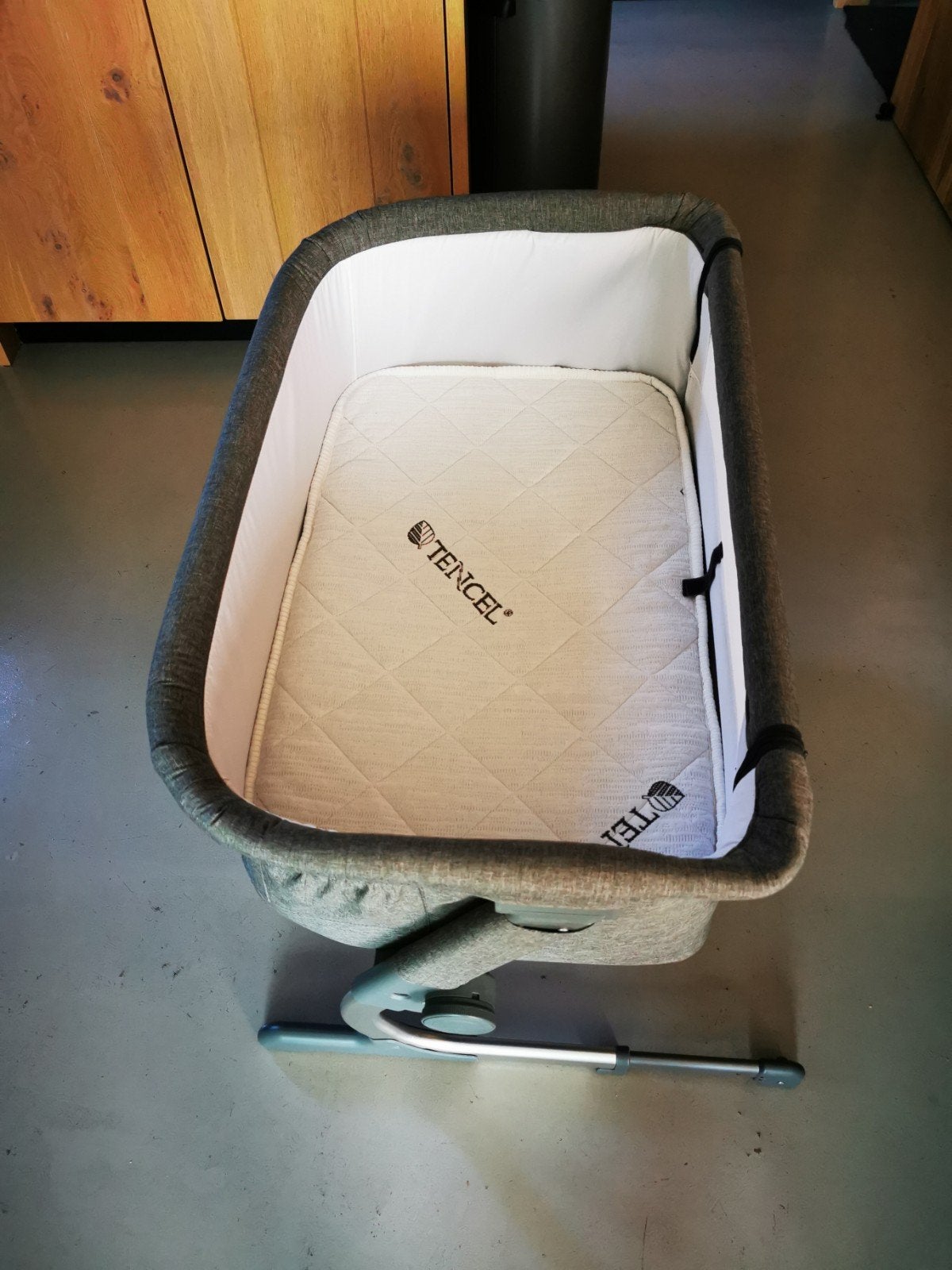 Kinderkraft Co-sleeper met dik matras en reistas, Ophalen, Zo goed als nieuw, Minder dan 140 cm, Matras