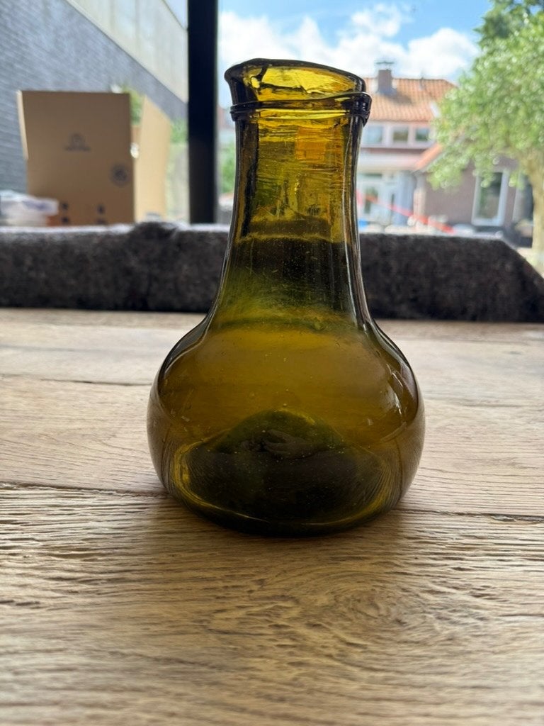Antieke groen glazen Hollandse zaadfles - 18e eeuw, Antiek en Kunst, Ophalen of Verzenden