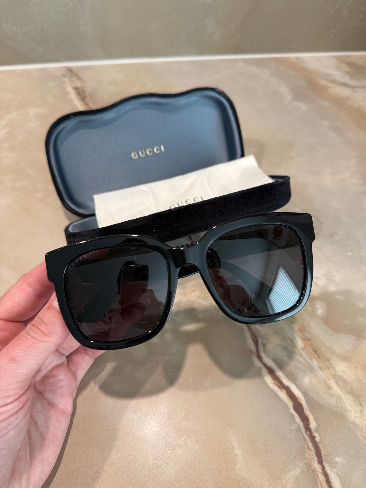 Gucci zonnebril dames, Sieraden, Tassen en Uiterlijk, Zonnebrillen en Brillen | Dames, Ophalen, Zo goed als nieuw, Zwart, Overige merken