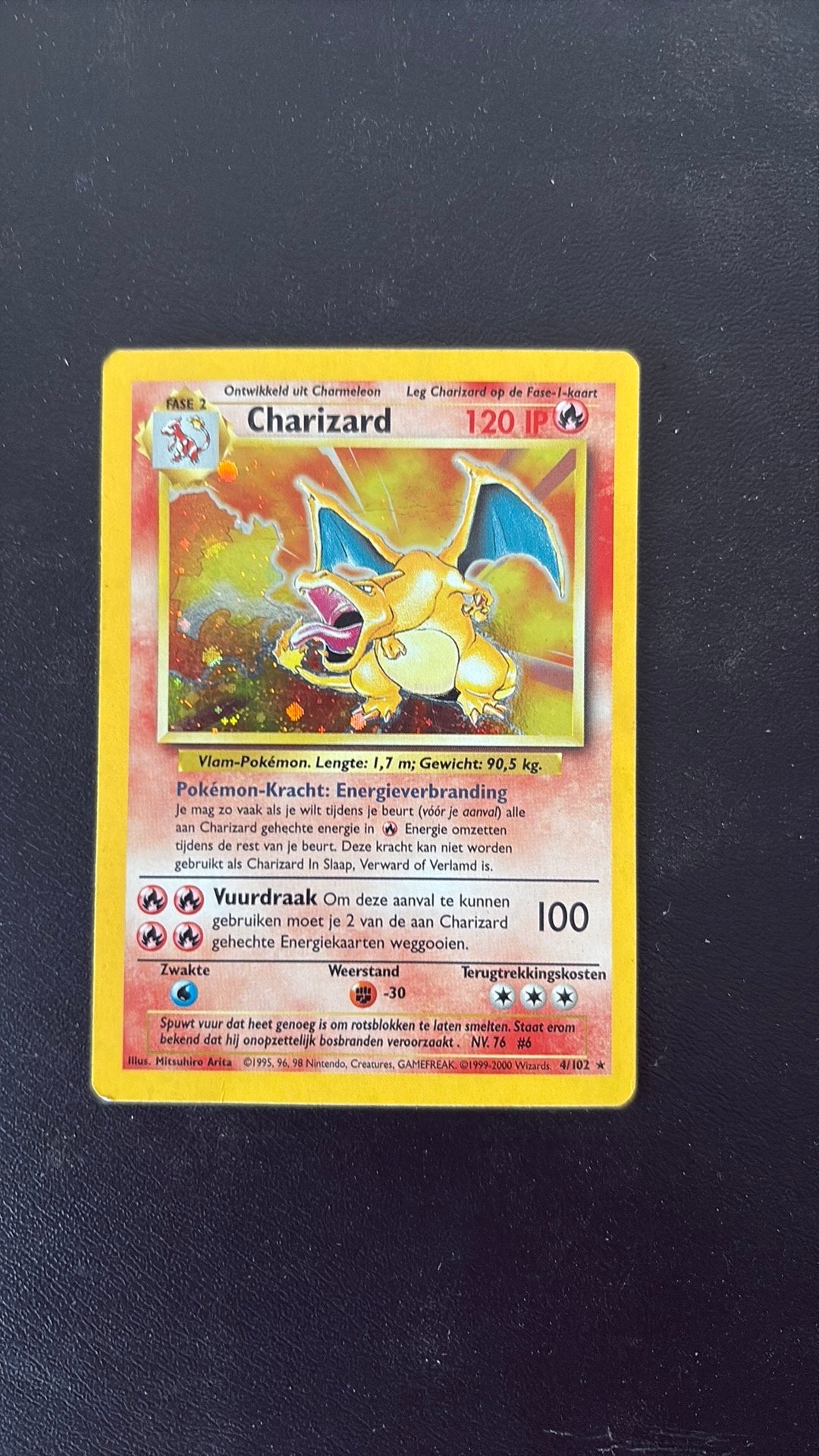 Charizard dutch edition, Ophalen of Verzenden, Zo goed als nieuw