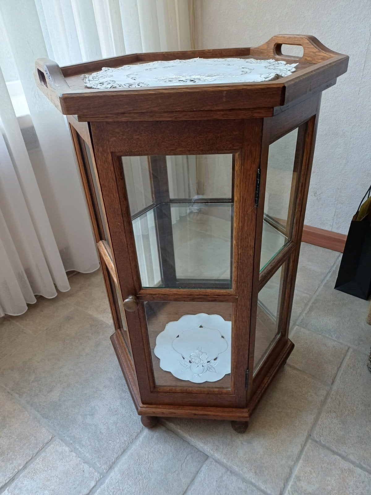 6 hoekig vitrine theekastje alleen ophalen, Huis en Inrichting, Kasten | Vitrinekasten, Ophalen, 25 tot 50 cm, 50 tot 100 cm, Minder dan 100 cm