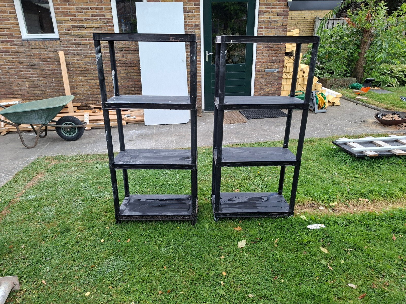 Zwarte houten rekken - 2 stuks, Huis en Inrichting, Ophalen, Gebruikt
