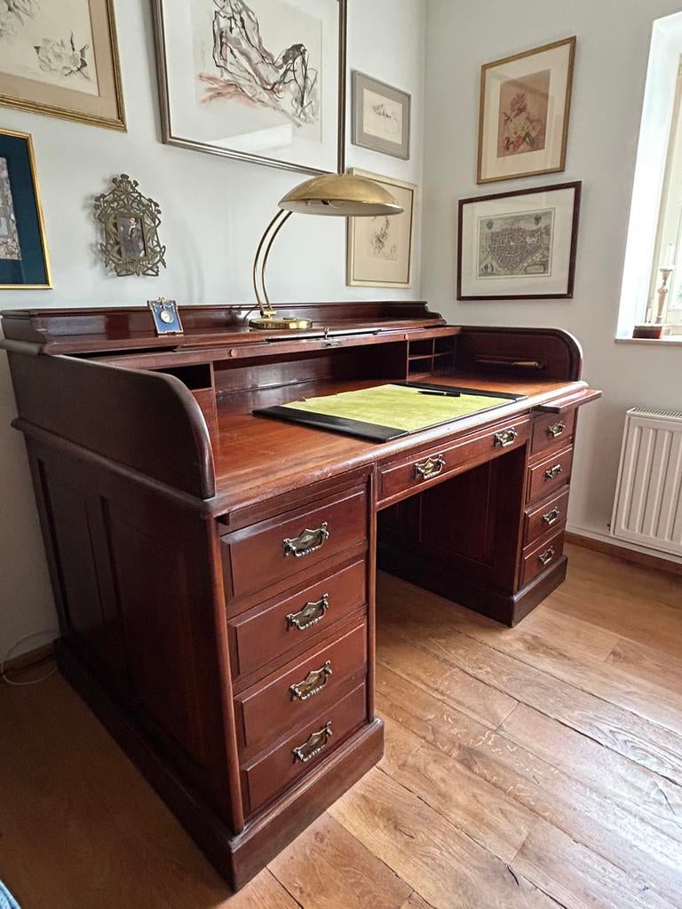 Mahonie roll-top bureau, Ophalen