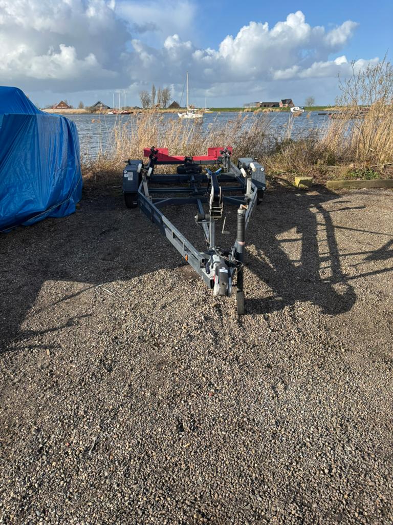 Boottrailer 1600KG dubbel as, Watersport en Boten, Ophalen, Minder dan 1500 kg, Gebruikt, Sloepentrailer