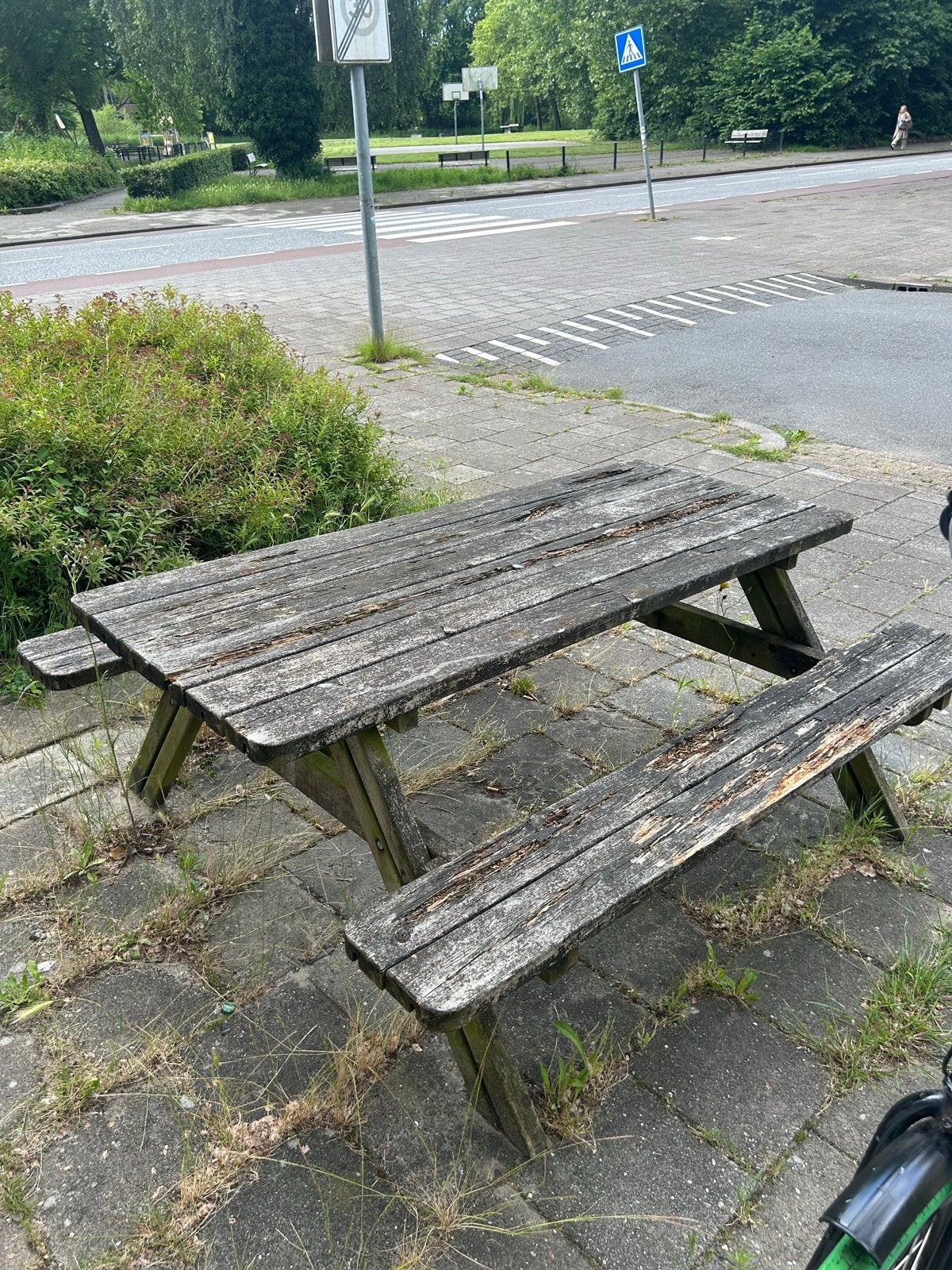 Gratis brandhout picknicktafel, Tuin en Terras, Haardhout, Minder dan 3 m³, Ophalen
