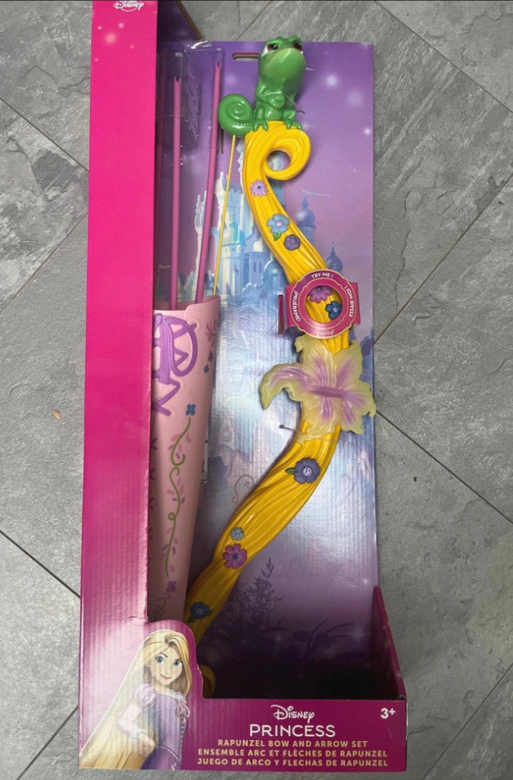 Disney prinses tangled rapunzel raiponce Pascal pijl en boog, Ophalen, Overige figuren, Zo goed als nieuw, Beeldje of Figuurtje