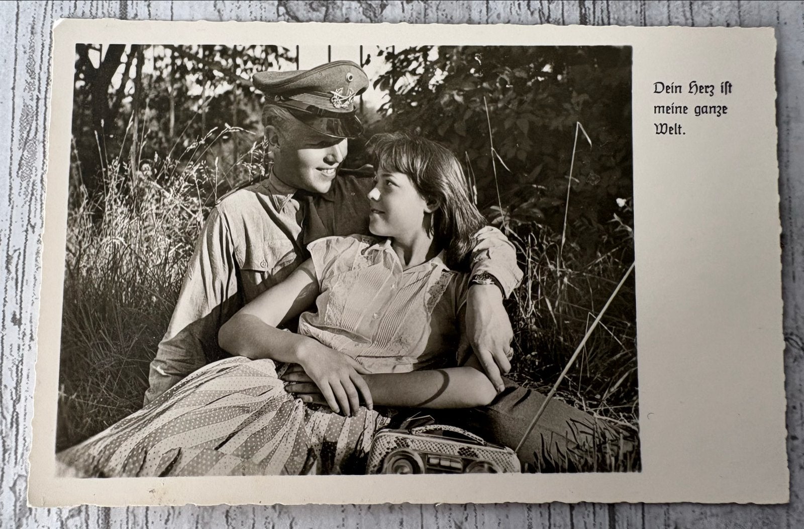 Vintage foto: verliefd stel, soldaat en vrouw, Duitsland, Ophalen of Verzenden, 1940 tot 1960, Gelopen, Duitsland