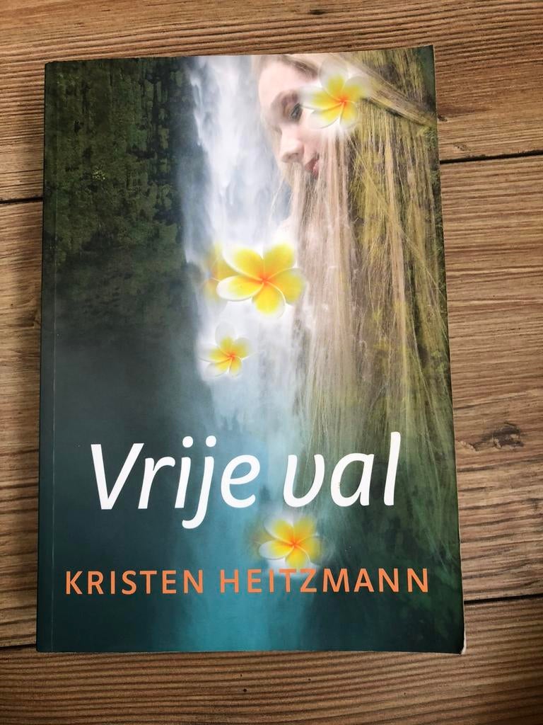 Kristen Heitzmann - Vrije val, Boeken, Ophalen of Verzenden, Gelezen, Kristen Heitzmann