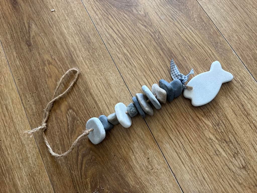 Wanddecoratie ketting van stenen met visje, Ophalen of Verzenden, Zo goed als nieuw