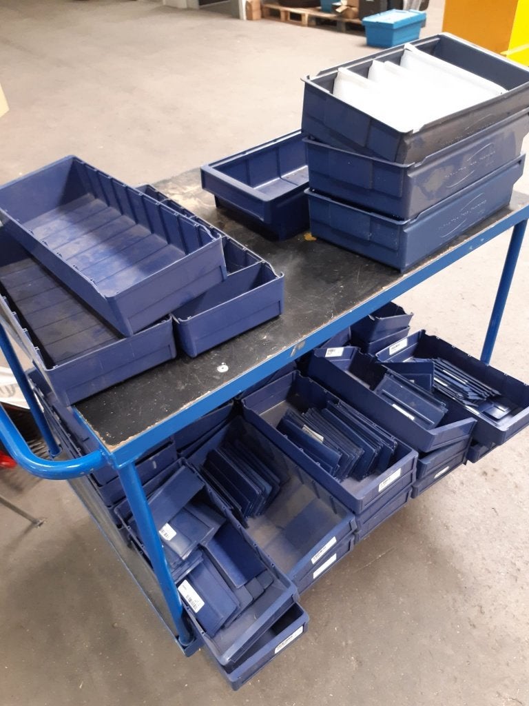 Partij magazijnbakken, Gebruikt, Overige typen, Minder dan 35 cm, Minder dan 50 cm