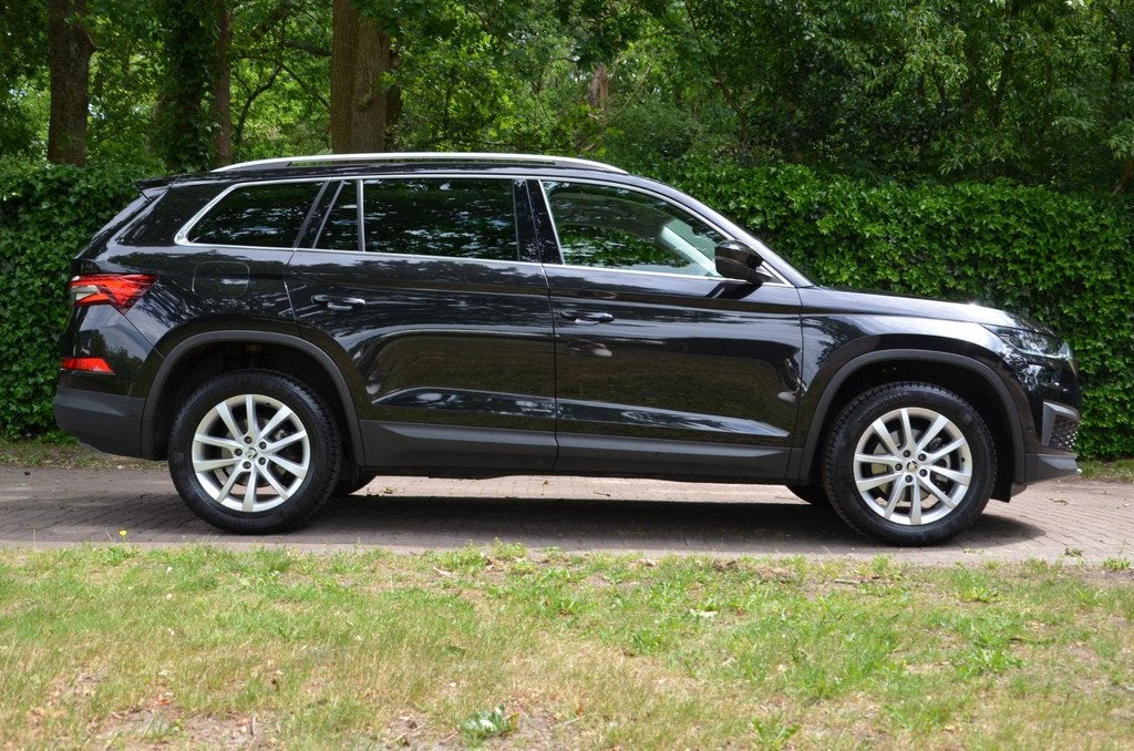 Skoda Kodiaq 1.5 TSI Business Edition Plus 7 Persoons Automa, Auto's, 4 cilinders, 150 pk, Zwart, Origineel Nederlands