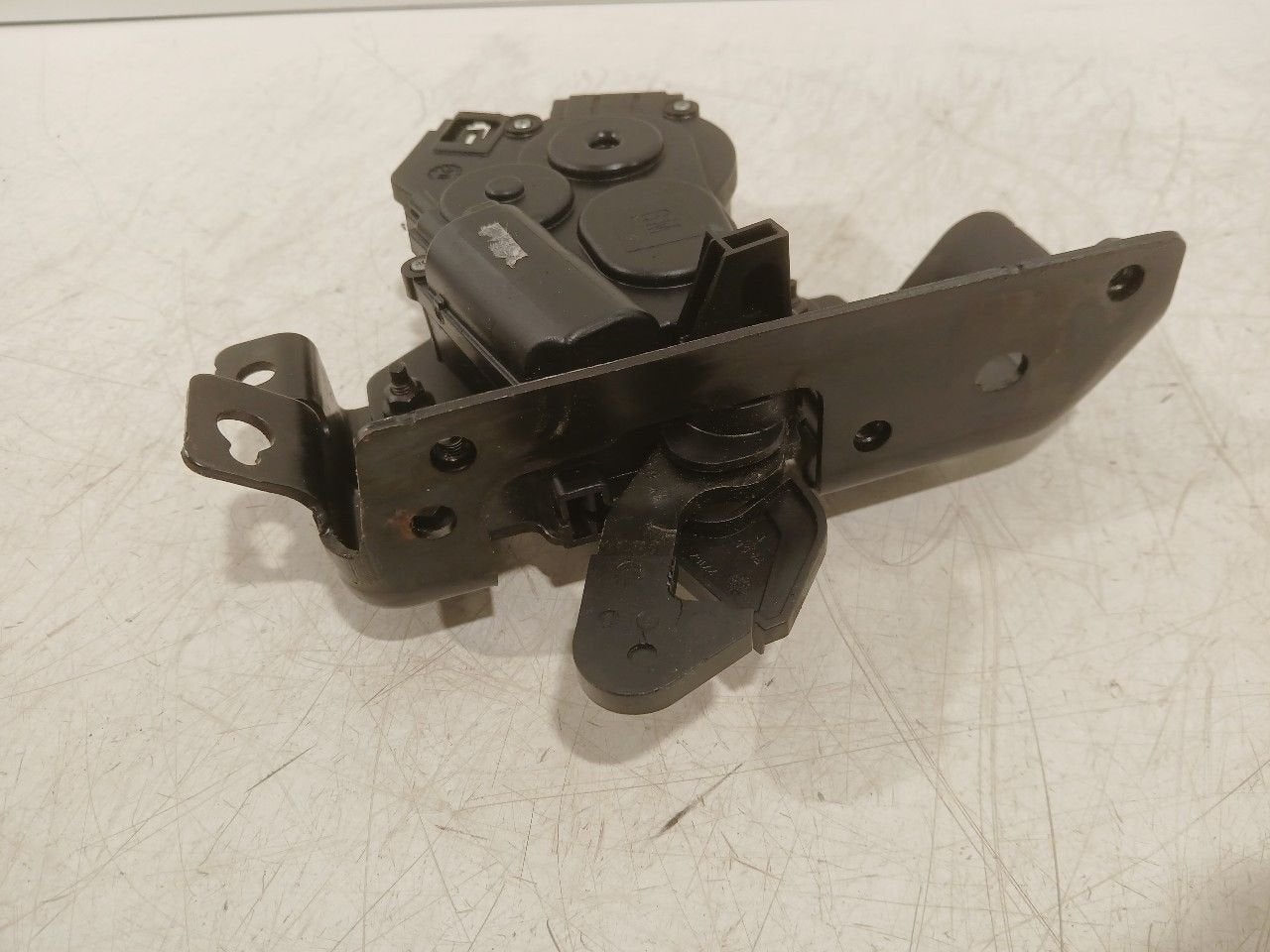 Slot mechaniek kofferdeksel achterklep elektrisch Opel Tigra, Onderdelen@venauto.nl, Van der Ven Autorecycling B.V., Gebruikt