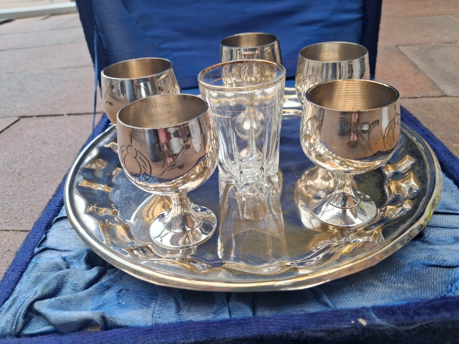 vintage verzilverde schaal met borrelglazen in geschenkdoos, Ophalen of Verzenden