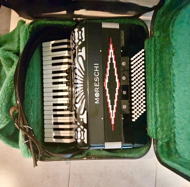 Accordion Moreschi 96 bass, Overige merken, Gebruikt, Met koffer, 96-bas