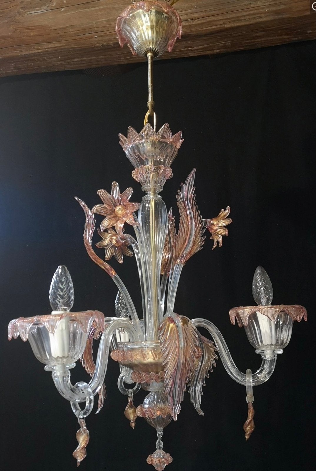 Prachtige Murano Kroonluchter met Roze en Gouden Details, Antiek en Kunst, Ophalen