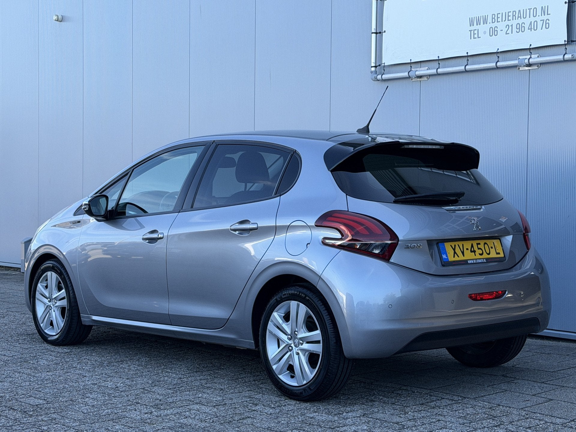 Peugeot 208 1.2 PureTech Signature Apple Carplay/Cruise/16in, 83 pk, Stof, Euro 6, 1199 cc