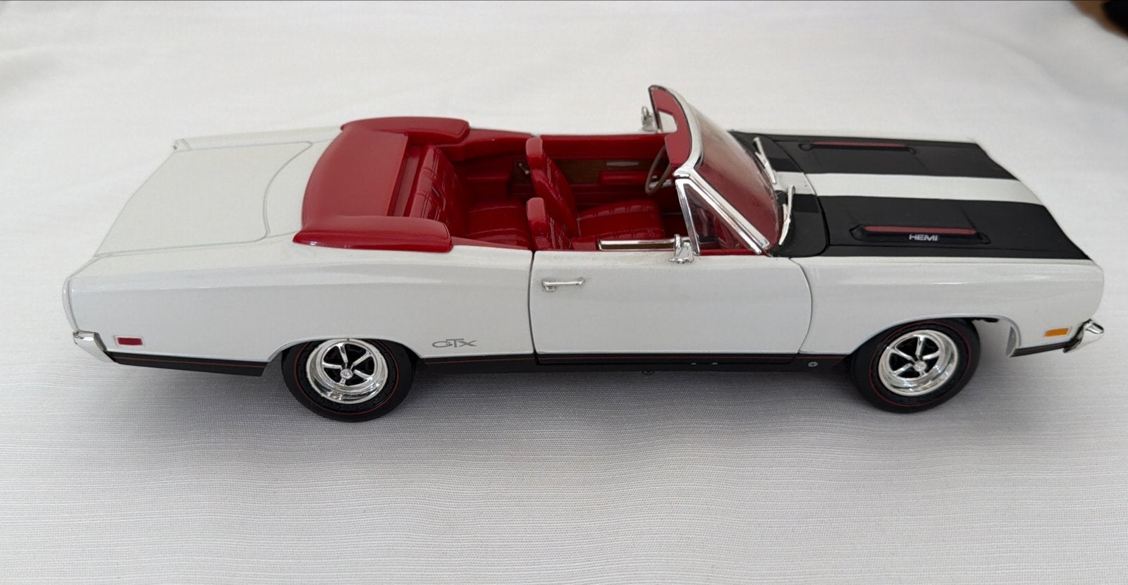 ERTL American Muscle 1969 Plymouth GTX Convertible 1:18, Hobby en Vrije tijd, Ophalen of Verzenden, Zo goed als nieuw, Auto, ERTL