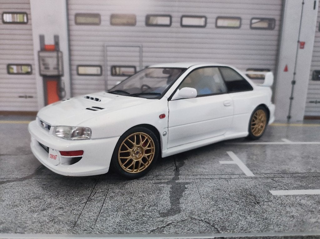 Subaru Impreza 22B Pure white 1:18, Ophalen of Verzenden, Zo goed als nieuw, Auto, Solido