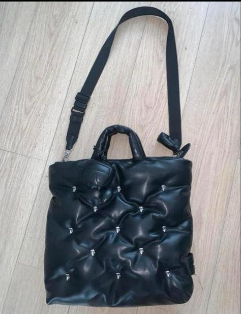 Karl Lagerfeld Zwarte Gewatteerde Tas met Studs, Sieraden, Tassen en Uiterlijk, Tassen | Schoudertassen, Ophalen of Verzenden