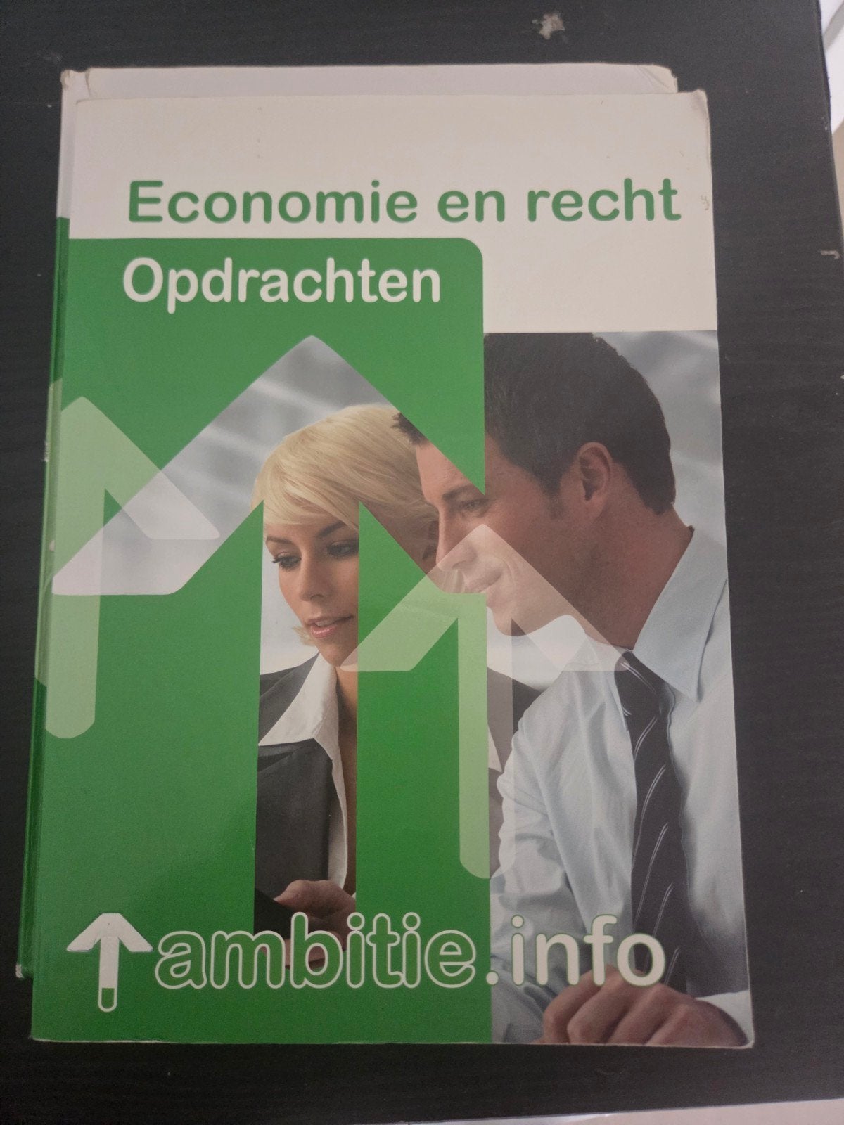 Economie en recht Opdrachten - Ambition, Edu Actief, Ophalen of Verzenden, Zo goed als nieuw, Gamma