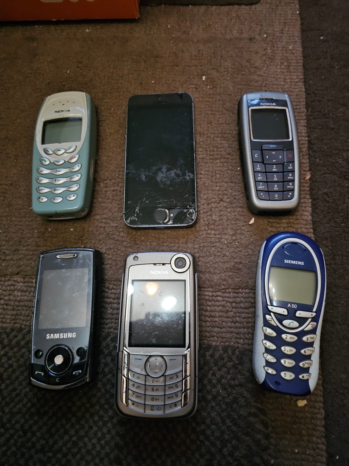 Partij oude mobiele telefoons (Nokia, Samsung, Siemens), Gebruikt, Overige modellen, Ophalen of Verzenden, Minder dan 3 megapixel