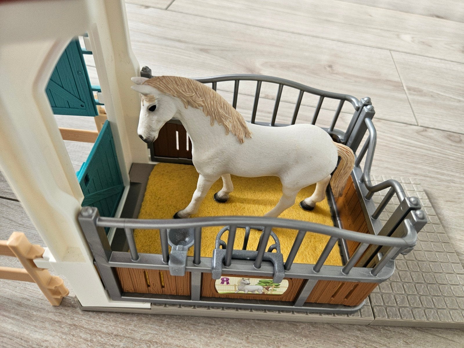 Schleich paardenstal met paard, Ophalen, Zo goed als nieuw, Jongen of Meisje