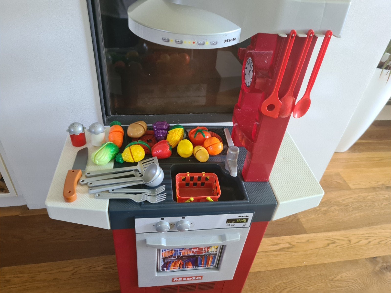 Speelkeuken met accessoires, Kinderen en Baby's, Speelgoed | Speelkeukens, Ophalen of Verzenden, Gebruikt, Kunststof, Speelkeuken