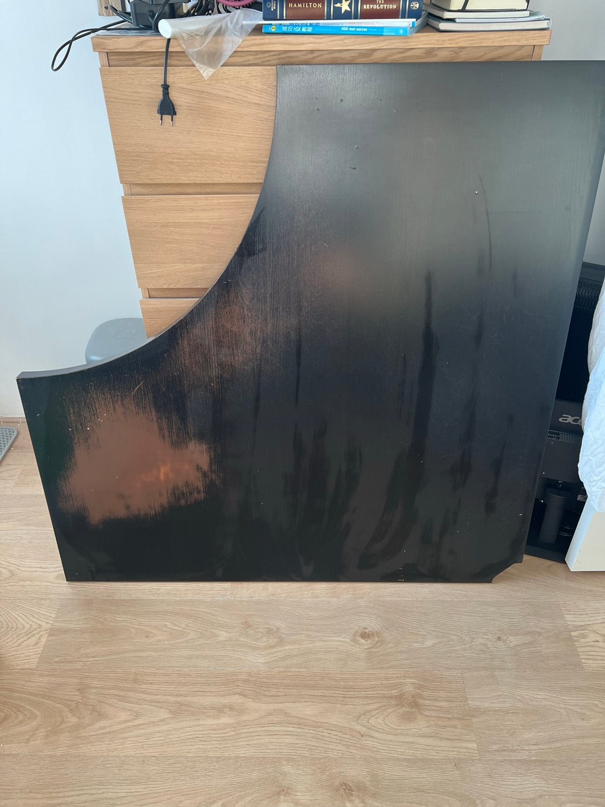 IKEA Vika Amon bureau met verstelbare poten, Huis en Inrichting, Ophalen, Zwart, Gebruikt, Spaanplaat of MDF
